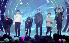 팬을 위한 하트 안무