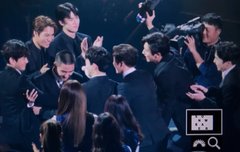 인기상 축하해 경수야~