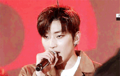 업이 머리카락ㅋㅋ