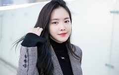 손나은 패션 진짜 쩐당