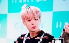 사과머리랑 멜빵 조합은 환상