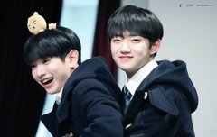 얘들아 예쁜 형섭이 보고 가