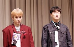 이 사진 꼭 어린이들이 싸운것같닼ㅋ