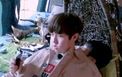 여기 넘 조용해