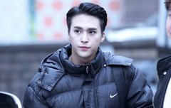 동니 존잘러다 오졌음