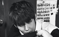 자기 전이나 잠깬 새벽에 레오 섹시짤 보면 개꿀