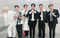 무대의상 통일성 좀 제발