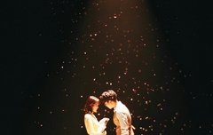 골든디스크 아이유 나오잖아