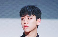 짧은머리도 잘 어울려ㅠ