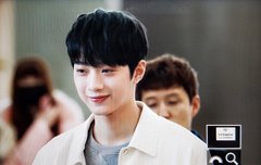 관린이 발렌티노 출근짤