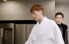 라로 지수호 가운짤