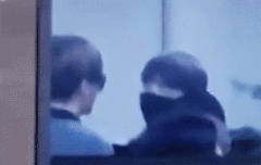 ㅂㄷ) 이거왜 서로 안아주는걸까..