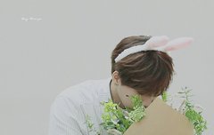 꽃을 든 남자 정세운