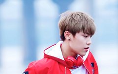 오늘 우진이 데뷔 2 0 0 일 이랭❤️