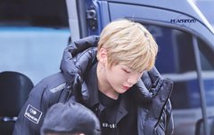 나만 그래? 다니엘이 담배피는 화보찍으면