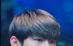 우진이 피어싱 바꼈따