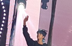 뜬금없는 석진이사진