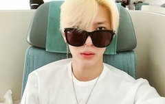 누가 레오 얼굴 작다는거 강조하듯 말하는것 같길래