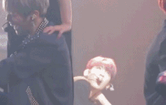 흐...흐지니 팔뚝 몬니리야.......