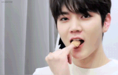 눈이 너무 예뻐