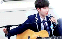 요즘 최애짤 알려주라