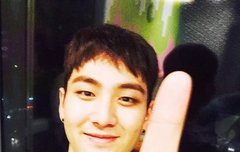 디ㅍ 미공개 셀카