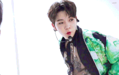 럽레 짤 들고옴