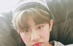 어떤 스티커를 붙여놔도 그냥 다 예뻐