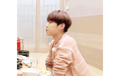 도톨이 귀여워 입벌리는거바