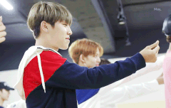 내가 진짜 박우진 쌩얼 악개인데