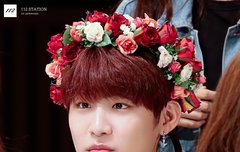 .......손잡구 아이컨택