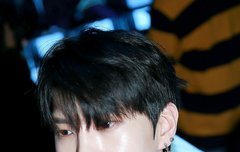 레오님 피부 건강하고 탱탱해보여요