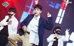 어제 엠카 무대