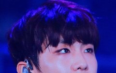 이오빠 제복 너무 잘어울리는거 아니냐 ㅠ