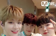 엠/카 사진떴었넴  ㅠㅠㅠㅠㅠㅠㅠ❤️