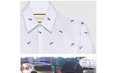 어깨가 넓어보이는건 내 착각 아니지?