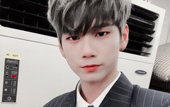 내 친구 옹성우 탈덕했다는데 ㅋㅋㅋ