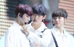 형아 단추 단속하는 까망도톨이