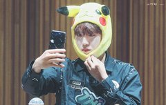 셀카 넘 귀엽게 찍엉 ㅠ