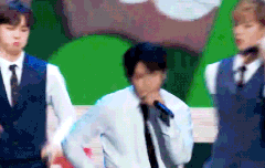 회식 때 장기자랑하는 박대리