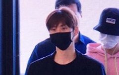 공항에서입는거