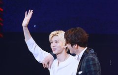 레오 오빠 뮤지컬 선배님들께 엄청 사랑받는구나