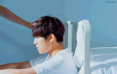 쓰담쓰담 때문에 미쳐버릴거같음