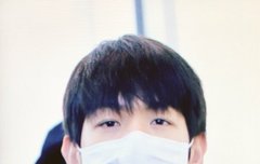 백현이 출국 플뷰 a