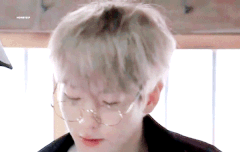 180704 엑사세 #백현 gif 2