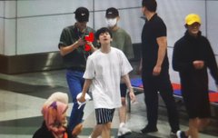 바로 출국하네 ㅠㅠ