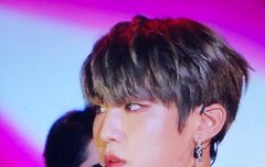 오늘자 박우진이여서 살린 코디