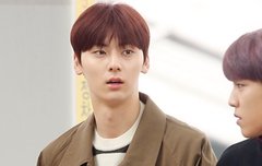 황민현 피부...
