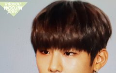 오늘자 청순큐티섹시도발 다하는 박우진