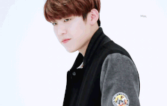 이 오빠 과잠 진짜 잘어울려.....